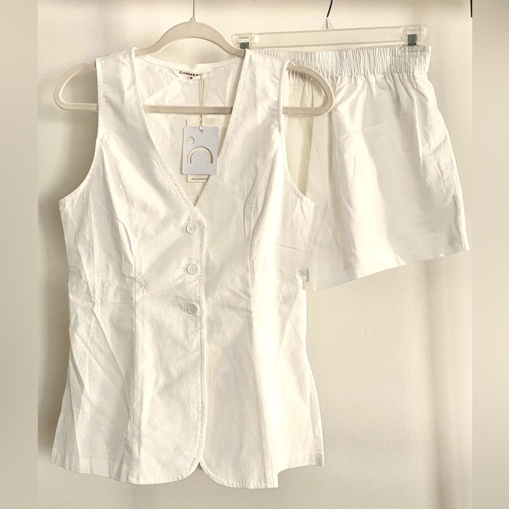 NWT White Button-Up Vest and Shorts Set